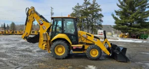 Retroexcavadora Caterpillar 420F 2022